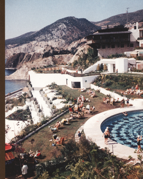 Hotel do Mar 1960-1970 Terraces on a cliff by the sea