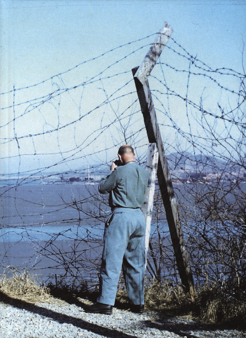 Denise Bertschi - State Fiction - The Gaze of the Swiss Neutral Mission in the Korean Demilitarized Zone Denise Bertschi - State Fiction - The Gaze of the Swiss Neutral Mission in the Korean Demilitarized Zone