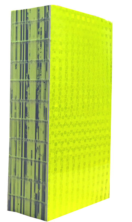 Antonis Pittas - Jaune, Geel, Gelb, Yellow. Monochrome Antonis Pittas - Jaune, Geel, Gelb, Yellow. Monochrome